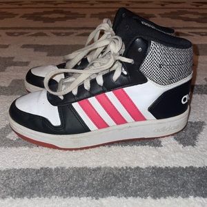 Pink, black, and white adidas size 5